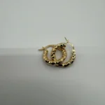 Argollas de Oro 14KT-2 Argollas de Oro 14K con textura geométrica